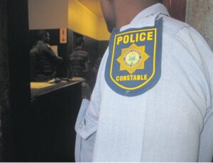 Sacked policewoman and accomplice in Virginia court for extortion