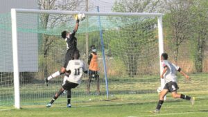 Keeper keeps her eye on the ball
