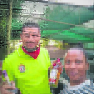 Alleged crooks behind get-rich-quick schemes on trial