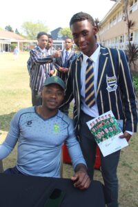 International cricket fever hits Bfn