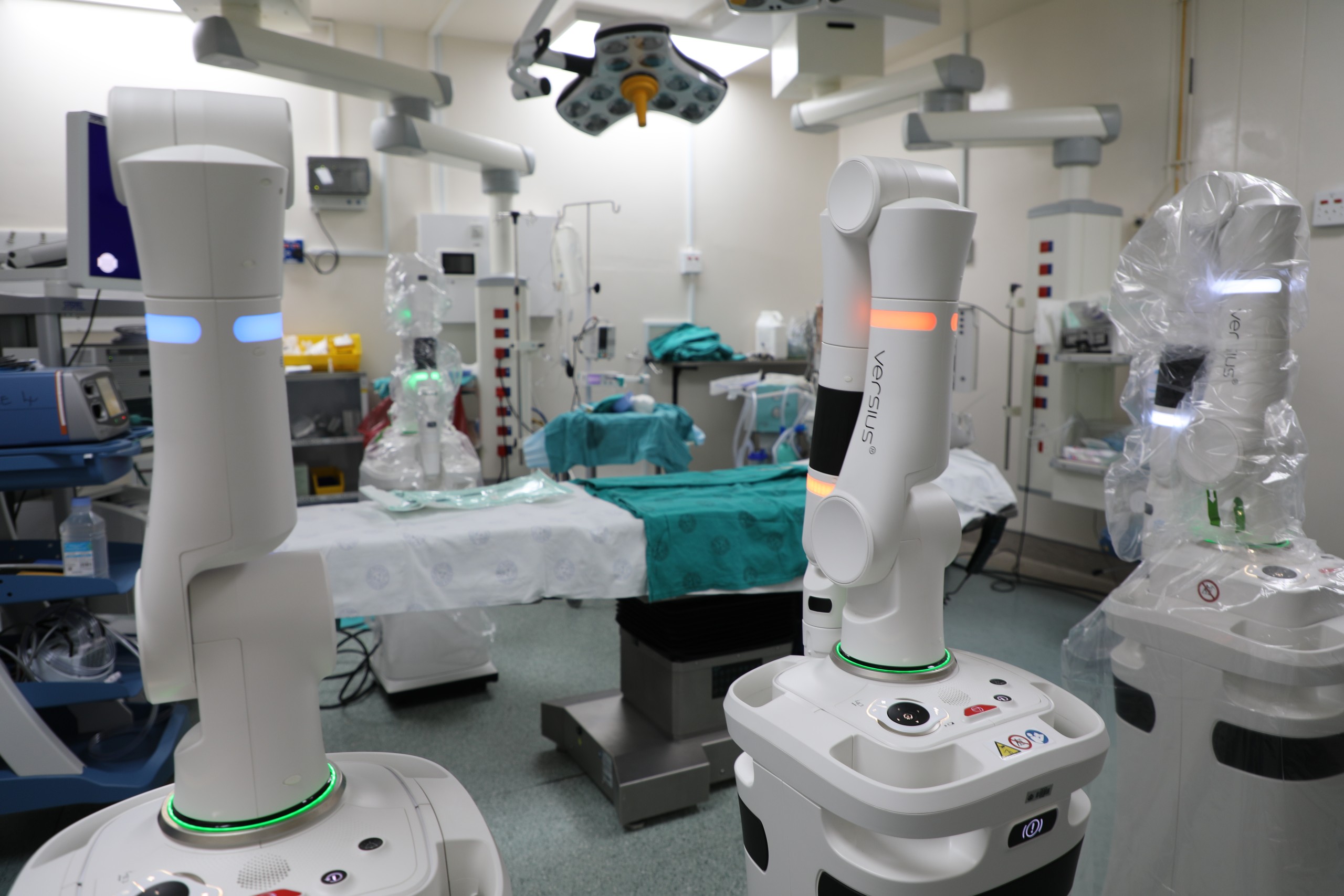 Six charitable robotic surgeries will honor Nelson Mandela's legacy at Bloemfontein's Universitas Academic Hospital from 21 to 28 July.