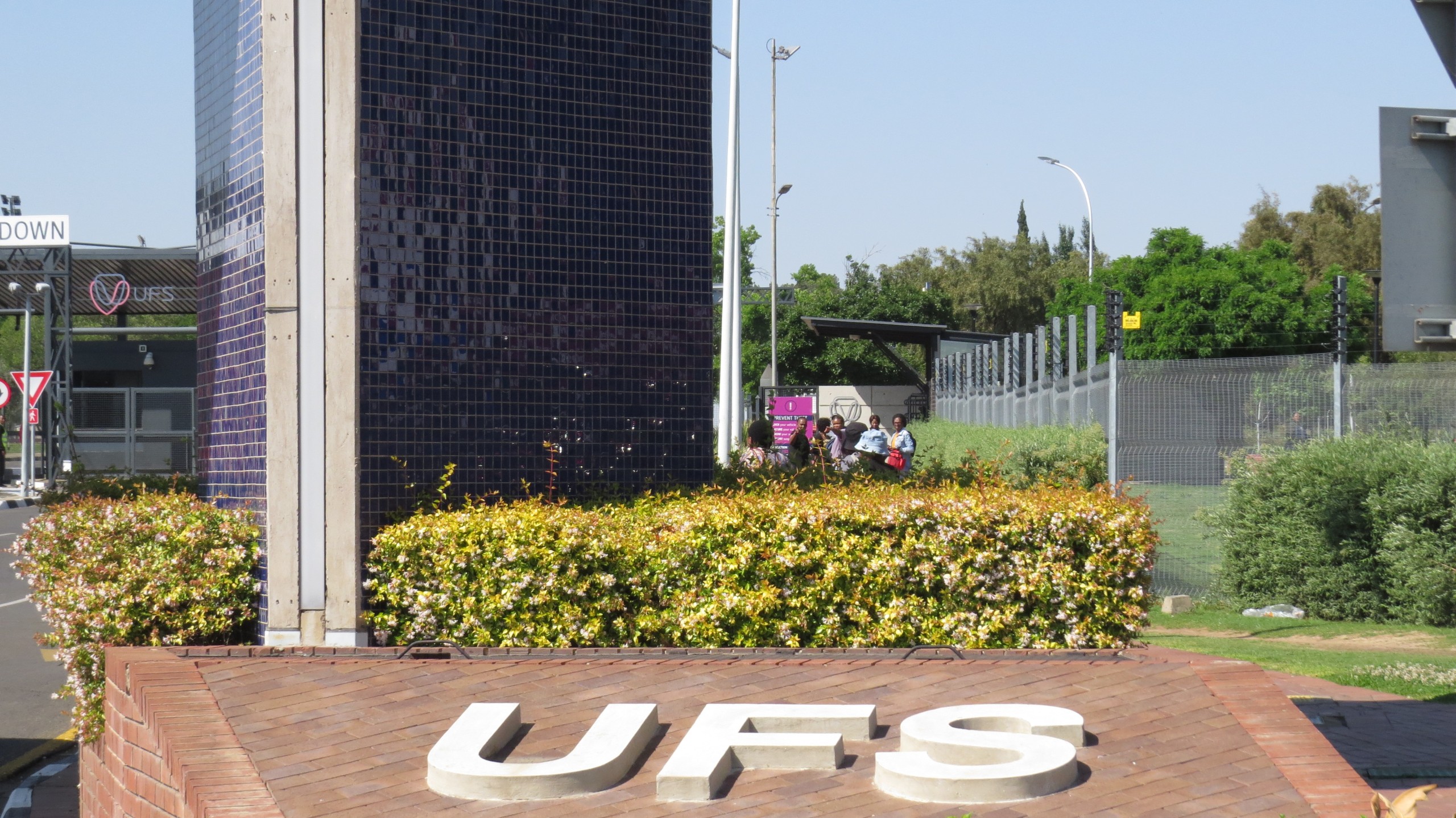 Eight protesters were arrested during a demonstration against the University of the Free State's decision on provisional registration.