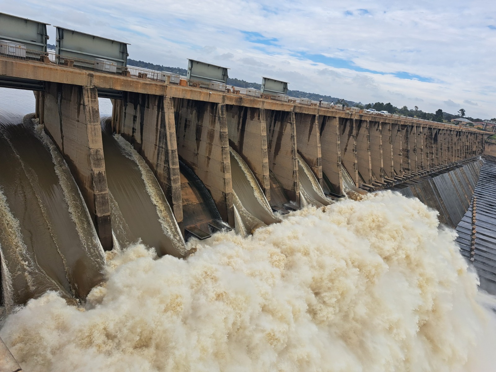 More sluices in Vaal Dam opened – communities warned