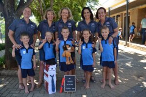 Vyf onderwysers se spruite begin saam skool in gr. 1 by Fichies