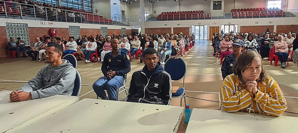 Boeta Appollis, Steveno van Rhyn en Joshlin Smith se ma, Kelly, tydens die uitspraak in die Veeldoelige Sentrum in White City, Saldanha, die afgelope Vrydag 2 Mei. Foto's: Alida Buckle