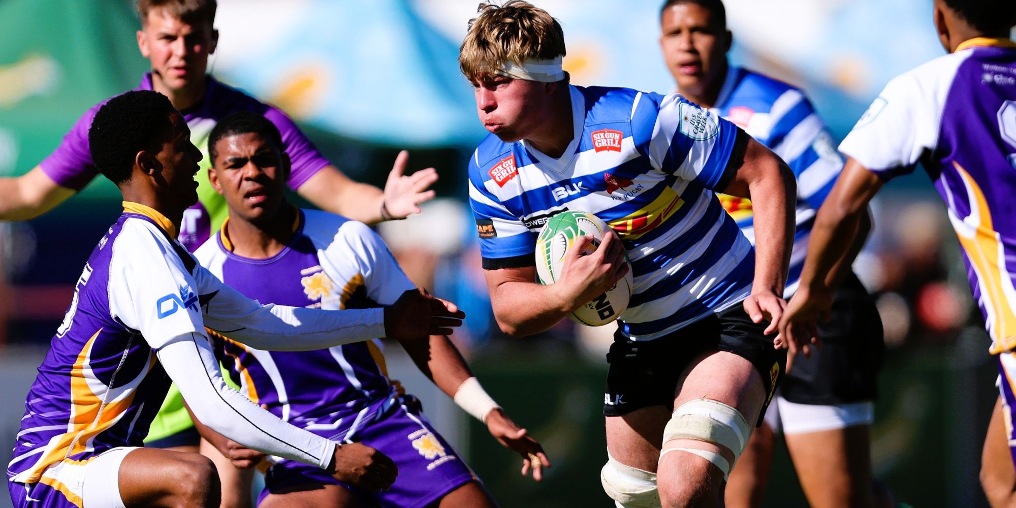 Westelike Provinsie s Gershom Pieters is hier in aksie te sien teen die Griffons.
