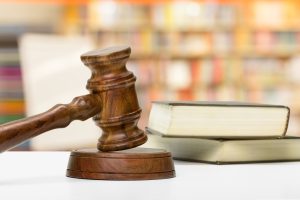Polisie moet boer R2 miljoen betaal vir verwoesting weens geweldadige oproer