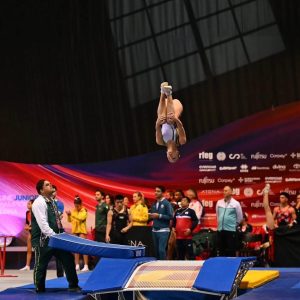 Jong gimnaste van Bloemfontein vaar puik