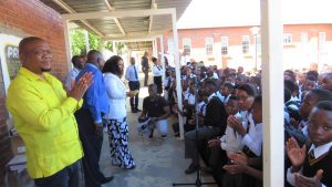 Learning on course despite burglary at Bfn school