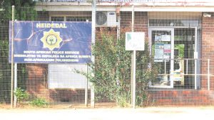 ‘Bribe-taking’ officer busted