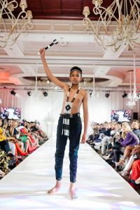 Runway pulls in