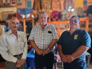 Castiglione MOTH vier trotse mylpaal van 80 jaar in Bloem