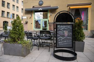 Can AI chatbot Mona run a coffee shop? Stockholm startup puts it to the test