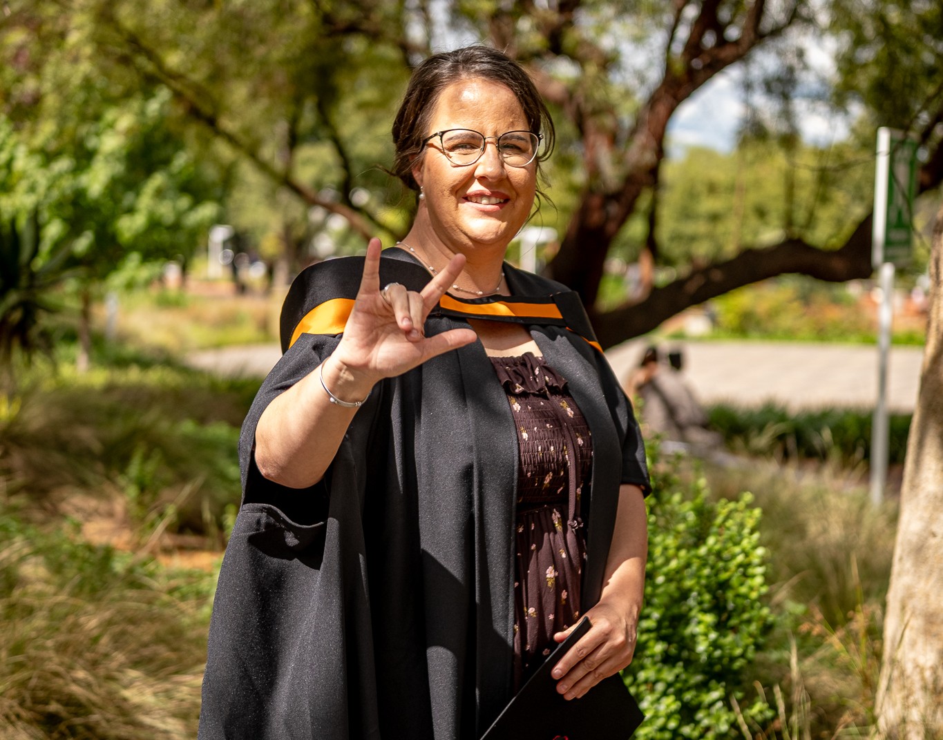Renatha van Reenen is die eerste dowe student aan die UV wat 'n M-graad in Gebarestudies ontvang het.
