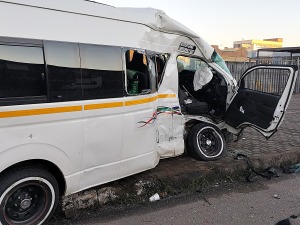 Taxi driver hospitalised after collision with bus in Bloemfontein CBD