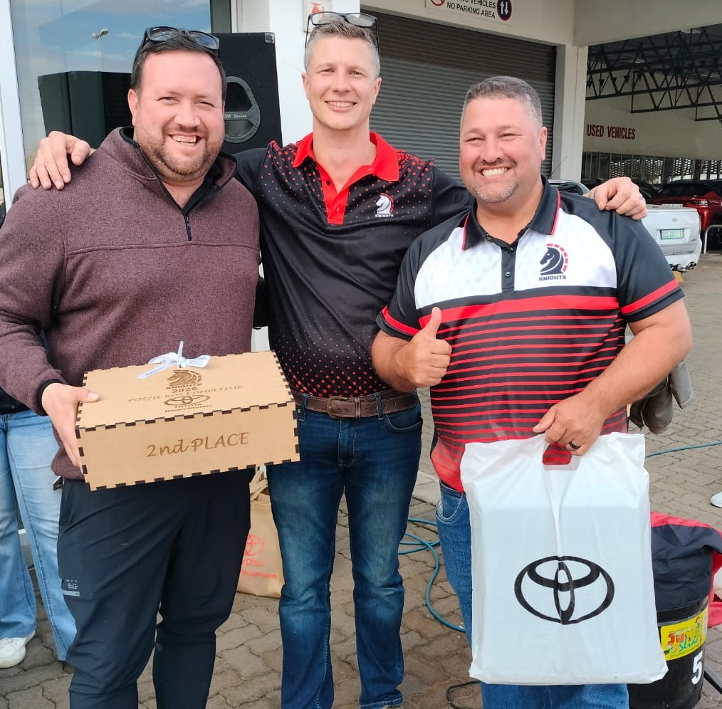 Rudie, Leon de Vries (Automark Knight) en John Voster (Toyota F&I Knight).