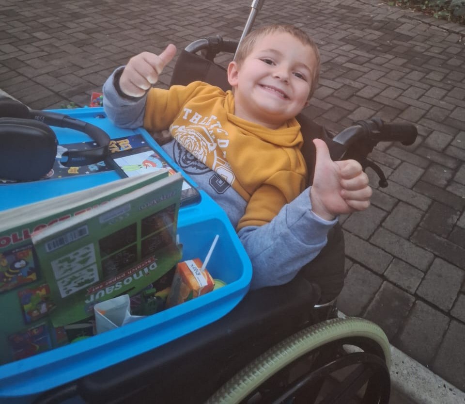 Ernst Groenewald (5) Dinsdag toe hy uit die Mediclinic Bloemfontein ontslaan is.