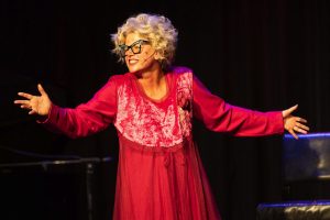 ‘Ouma’ se ou koeie op Vrystaat Kunstefees gaan jou laat giggel