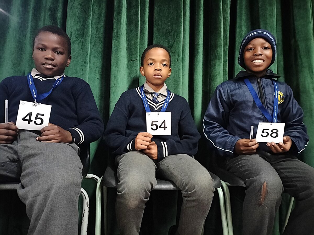 Learners’ language proficiency is tested in a spelling competition