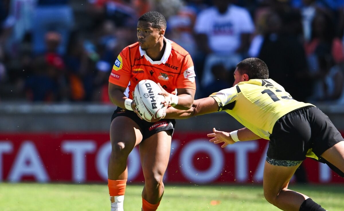 Four nations rugby Challenge fever hits city