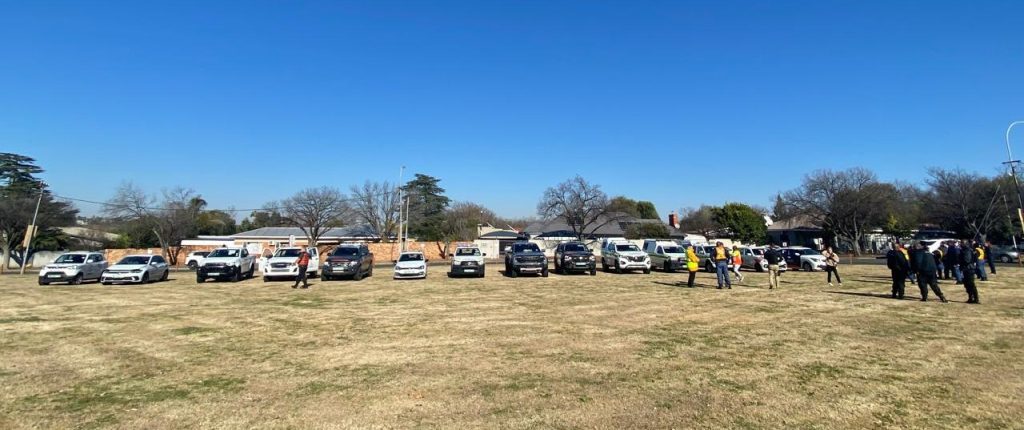 Police, the Bayswater CPF, Mangaung Law Enforcement and private security companies took part in a clean-up operation in several areas across Bloemfontein.