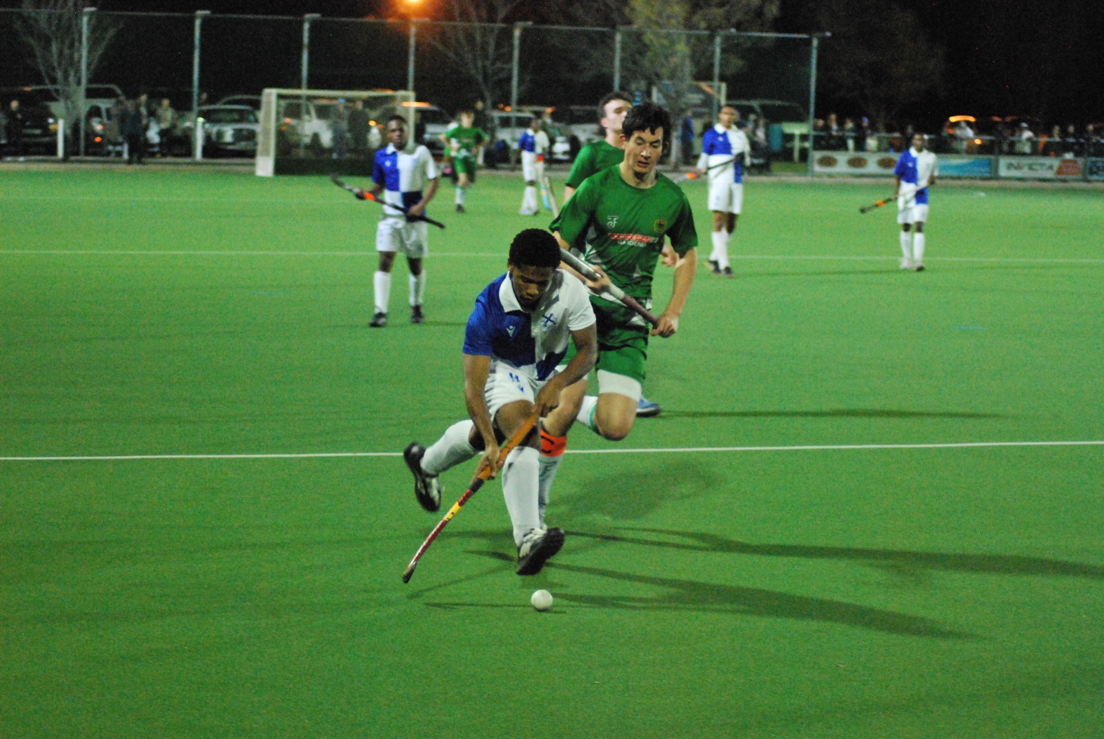 Ru-Chan Mafojanr running with the ball.