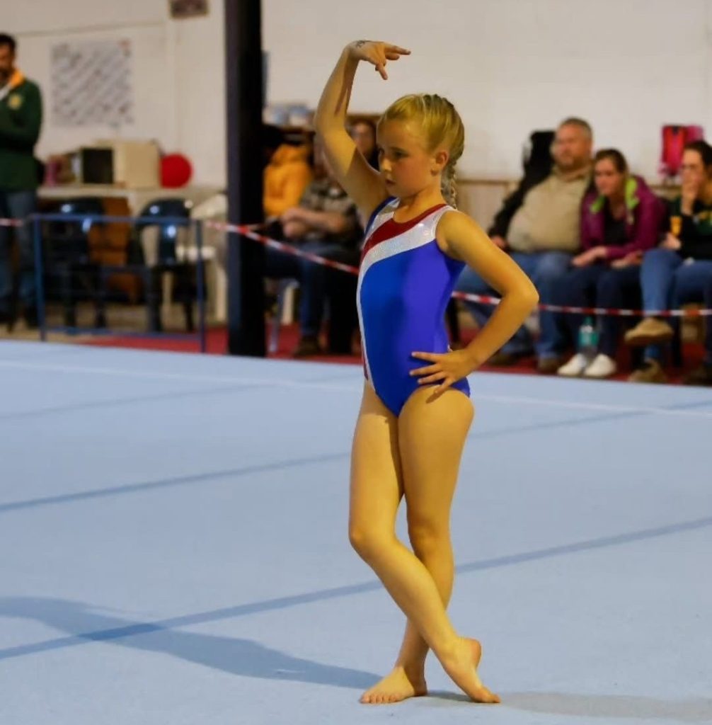 Alrike Jooste het goud gekry in die afdeling vir artistiese gimnastiek 10 jaar.