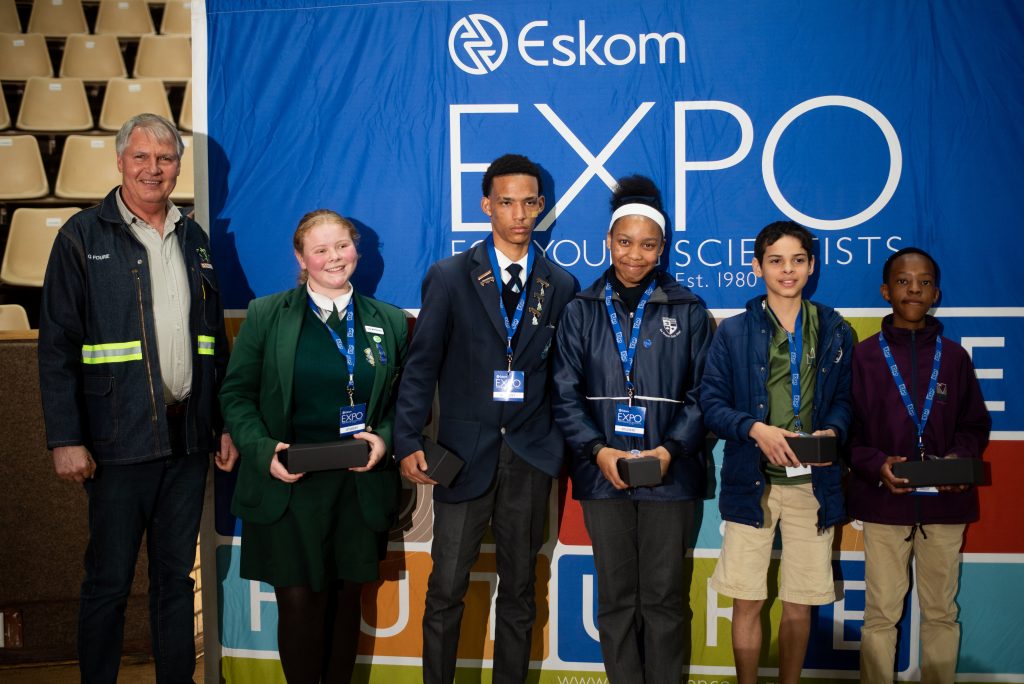 Gold medallists with Gert Fourie (left, from Centlec) are Lily Mc Pherson, Keenan