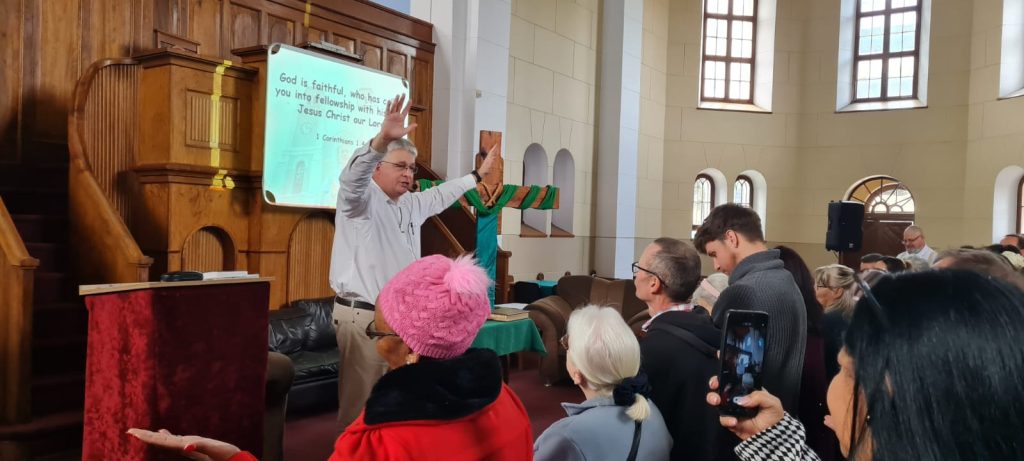 Ds. De la Harpe le Roux preek in die Tweetoringkerk