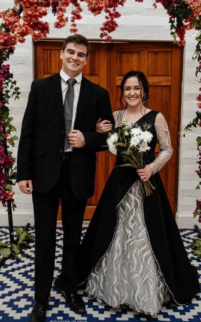 Chante Vorster en haar metgesel van CVO Orania. FOTO: Cherise Barnard fotografie