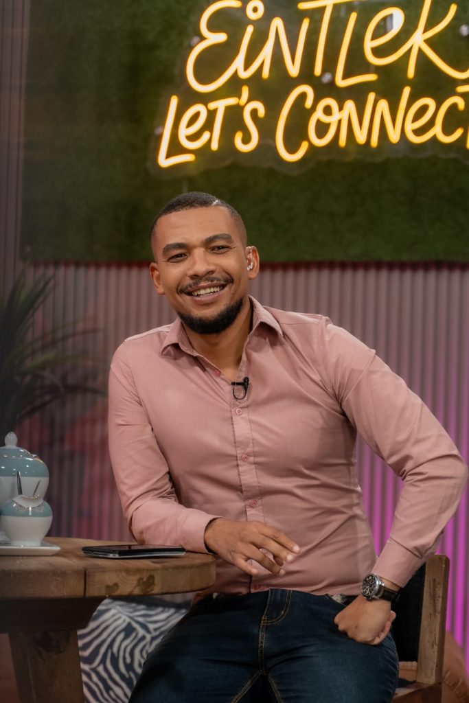 Fran-Rico Lucas op die stel van Eintlek Let's Connect