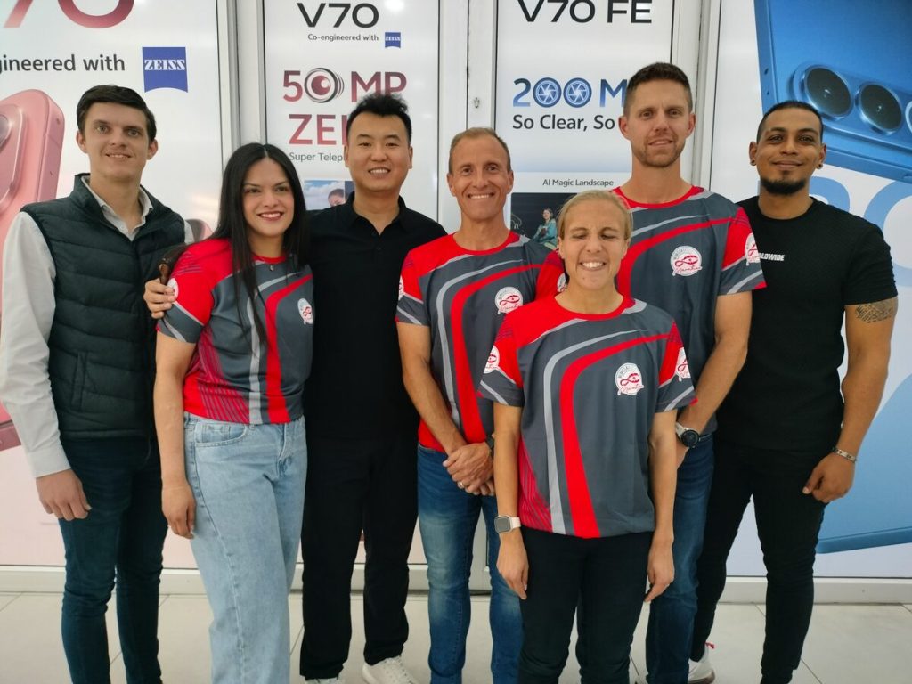 The team from vivo South Africa during a recent visit to Mimosa Mall.