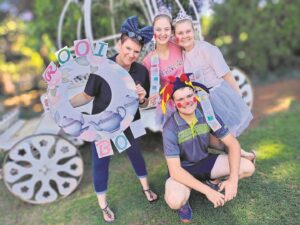 Skink ’n koppie vol vreugde op tweede Rooibos-karnaval