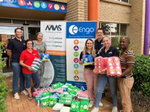 Engo kry skenking om Internasionale Vrouedag te vier