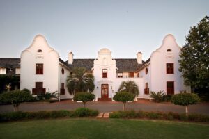 R10 parking fee payable at Oliewenhuis