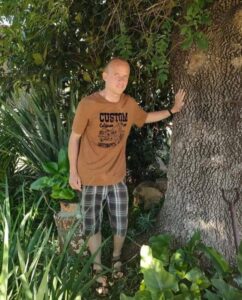 Verstandelik gestremde man op brug in Memoriamweg in Bloemfontein vermoor