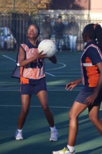 Team take on the rest to win FS title