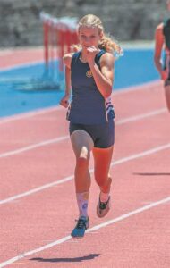 Oranjeniete seëvier op atletiekbaan