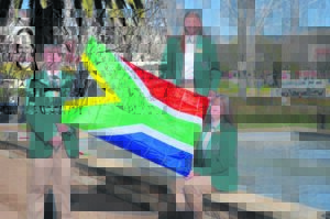 Skoolskuts oes 12 medaljes in Engeland in