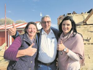 Spanne genooi om na skatte te jag vir tehuis