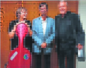 Twee kaartjies vir musiekkonsert op die spel