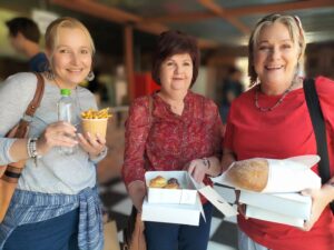 Franse Mark vier die mooiste maand met verskeie lekkertes