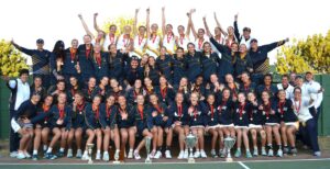 Oranje maak skoonskip in netbaltoernooi