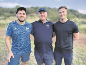 Drafskoene afgestof vir mylpaalviering