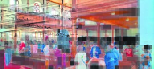 Vrywillige hande helder Kersdag op