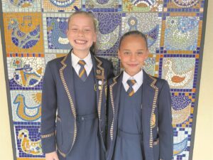 Oranje se spanne laat waai op die hokkieveld