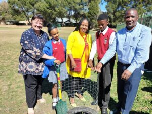 Kruitberg in Bloemfontein plant trees for future generations