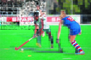 Hockey teams converge on Bfn