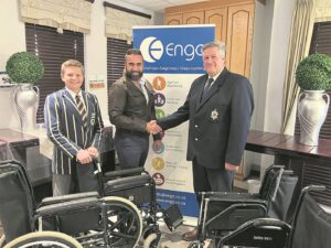 Rolstoele ’n reuse-hulp