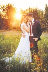 Troupaartjies kry lekker kans